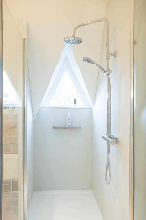 Spacious 3Br Victorian Cheltenham Loft Flat In Cotswolds - Free Parking Διαμέρισμα Εξωτερικό φωτογραφία